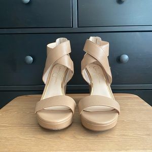 Jessica Simpson Tan/Nude Wedges
